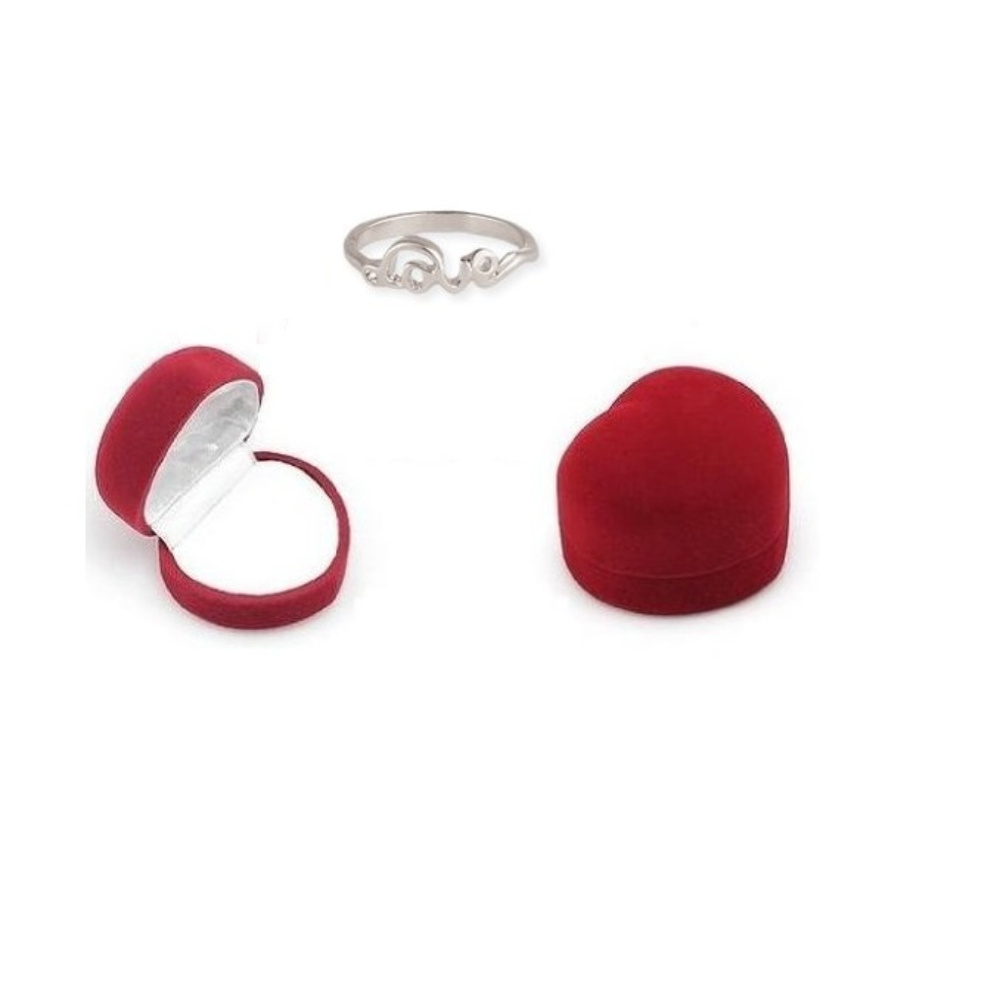 Love Ring in Heart Box